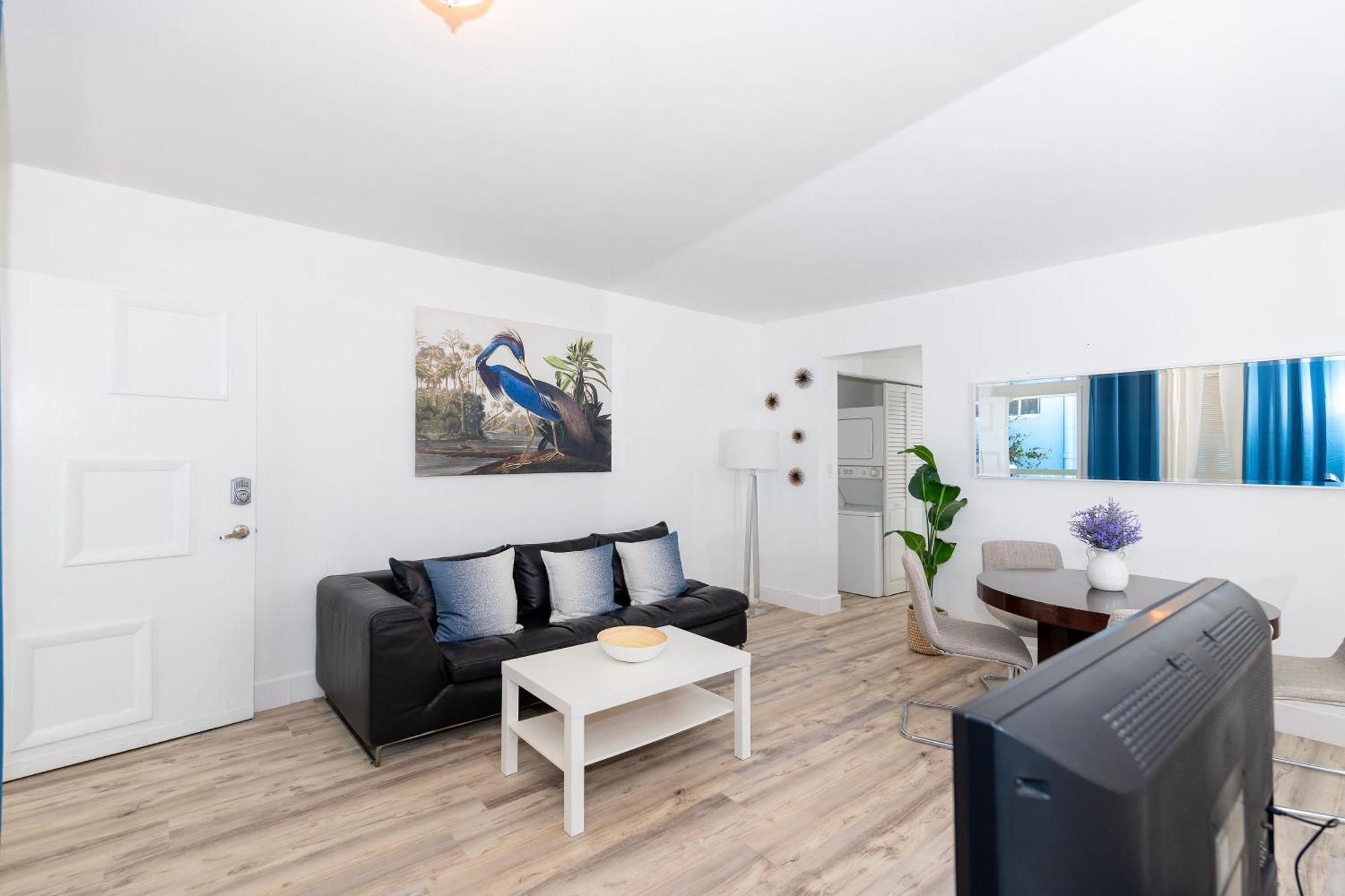 Sofi Beach Apartments ไมอามีบีช ภายนอก รูปภาพ